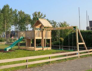 certified_climbing_frame_with_swing_p5s_hy-land.jpg